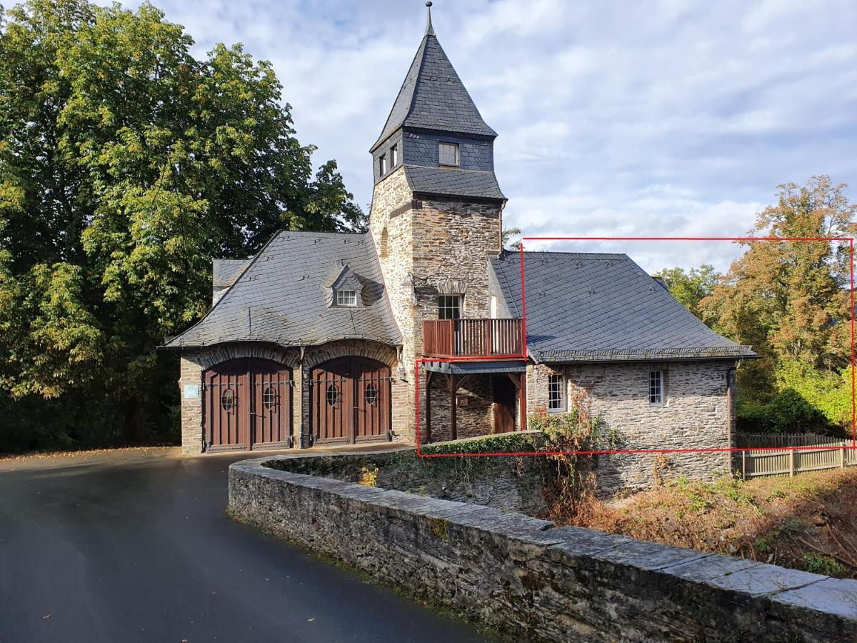 Am Burggraben Auf Der Sauerburg Daire Sauerthal Dış mekan fotoğraf